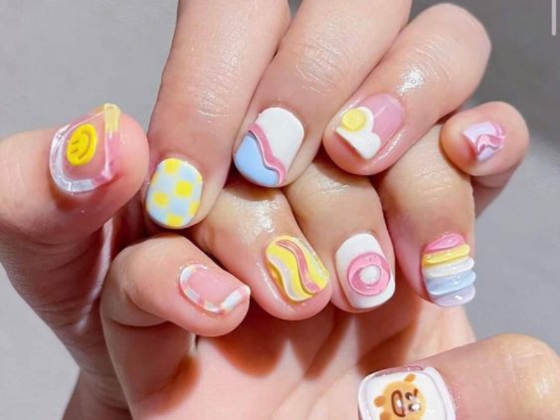 nail họa tiết đi biển style Hàn Quốc