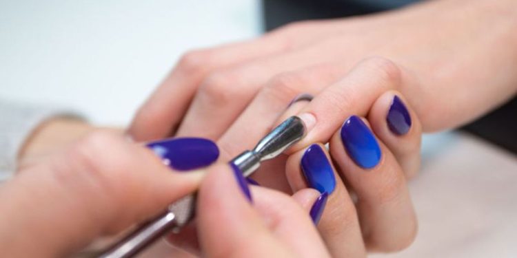 học làm nail mất bao lâu