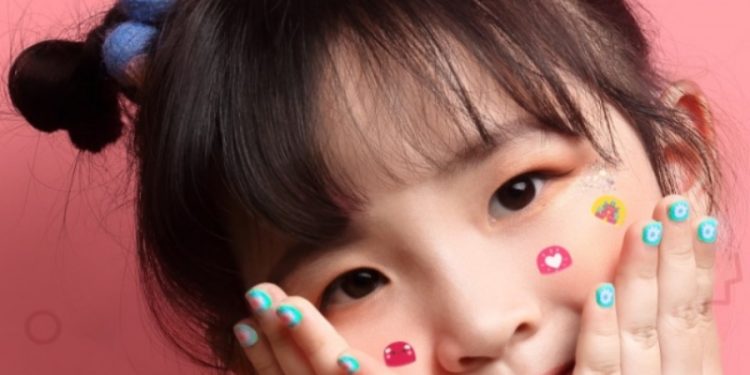 Mẫu nail cho bé gái