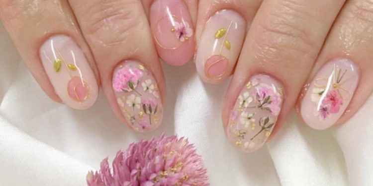 mẫu nail dán sticker