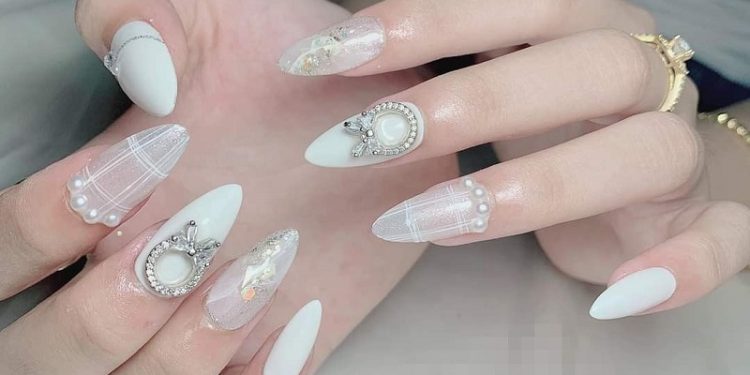 nail cô dâu đẹp đơn giản