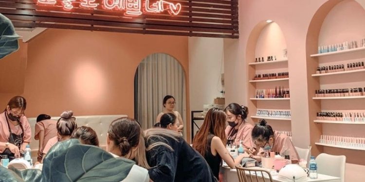 tiệm nail quận 4