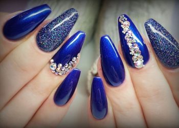 mẫu nail màu xanh coban